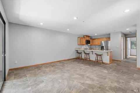 Living - 80 Creek Ct, Cotati, CA 94931 photo 3 of 3