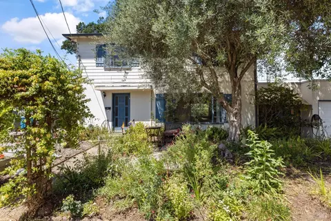 2053 Humboldt St, Santa Rosa, CA 95404