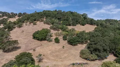 155 Riordan Ln, Napa, CA 94558