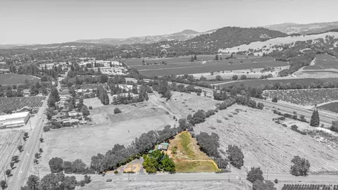 375 Limerick Ln, Healdsburg, CA 95448 photo 17