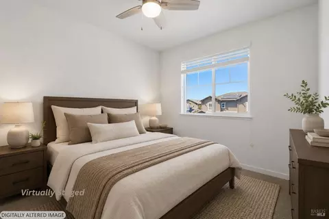 Bedroom - 610 Syracuse Ln, Dixon, CA 95620 photo 5 of 14