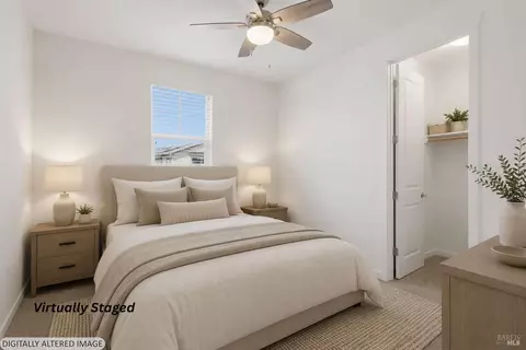 Bedroom - 610 Syracuse Ln, Dixon, CA 95620 photo 8 of 14