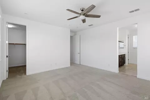 Bedroom - 610 Syracuse Ln, Dixon, CA 95620 photo 13 of 14