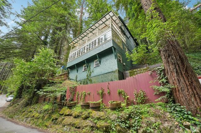 21567 Starrett Hill Dr, Monte Rio, CA 95462