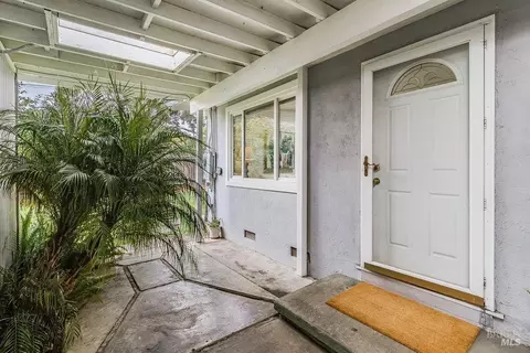 230 Grapewood St, Vallejo, CA 94591 photo 4