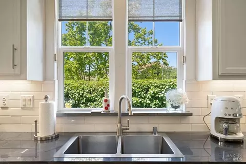 8424 Bennington Ct, Vallejo, CA 94591 photo 17