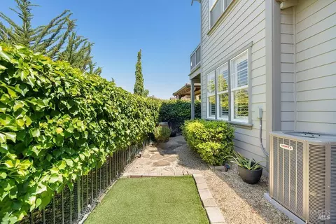 8424 Bennington Ct, Vallejo, CA 94591 photo 38