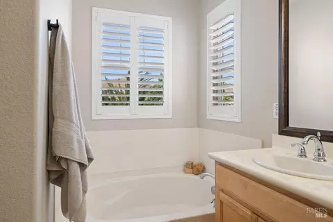 8424 Bennington Ct, Vallejo, CA 94591 photo 34