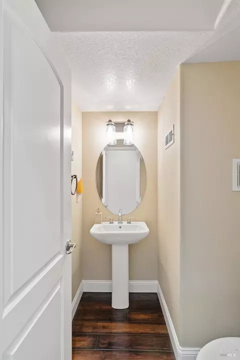 8424 Bennington Ct, Vallejo, CA 94591 photo 18