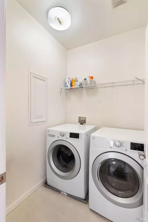 8424 Bennington Ct, Vallejo, CA 94591 photo 21