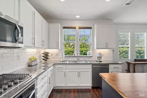 8424 Bennington Ct, Vallejo, CA 94591 photo 14