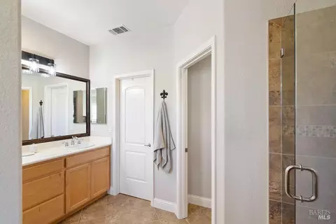 8424 Bennington Ct, Vallejo, CA 94591 photo 32