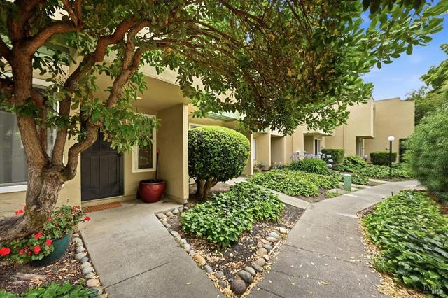 3012 Yulupa Ave, Santa Rosa, CA 95405