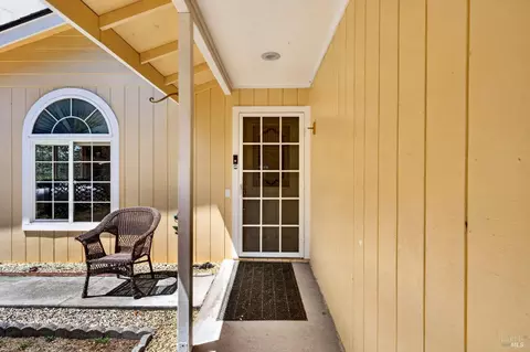 1567 Casteel Dr, Willits, CA 95490 photo 3
