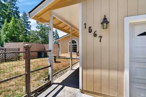 1567 Casteel Dr, Willits, CA 95490 photo 2