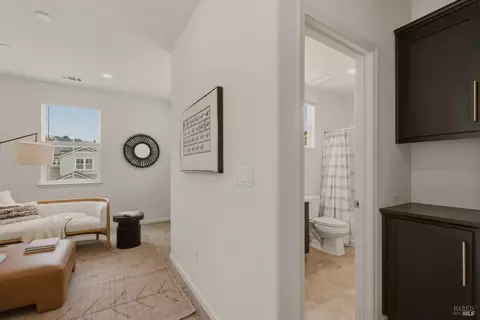 Entry Way - 8895 Blue River Dr, Vallejo, CA 94591 photo 7 of 9