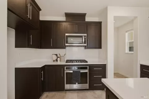 Kitchen - 8895 Blue River Dr, Vallejo, CA 94591 photo 3 of 7