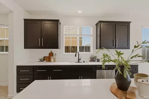 Kitchen - 8895 Blue River Dr, Vallejo, CA 94591 photo 6 of 7