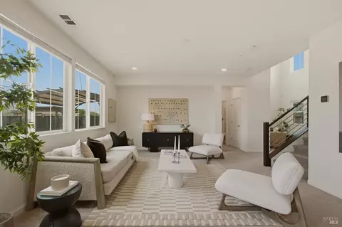 Living - 8895 Blue River Dr, Vallejo, CA 94591 photo 4 of 5