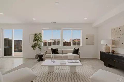Living - 8895 Blue River Dr, Vallejo, CA 94591 photo 3 of 5