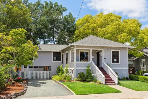 521 Patchett St, Napa, CA 94559