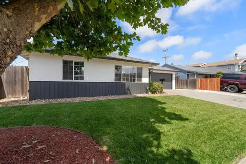 Exterior - 711 Warford Ave, Vallejo, CA 94591 photo 3 of 8