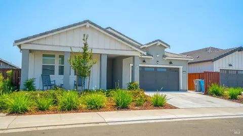2115 Prairie Way, Dixon, CA 95620 photo 2