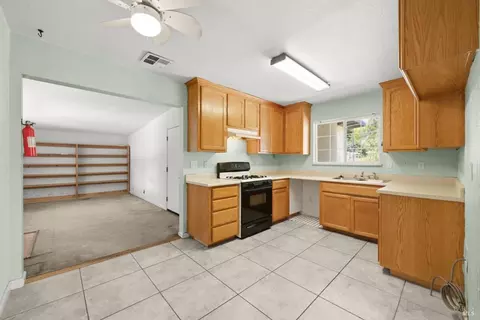 341 Grape St, Vacaville, CA 95688 photo 10