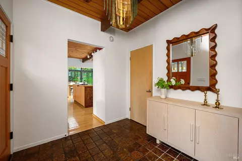 Entry Way - 135 Peralta Ave, Mill Valley, CA 94941 photo 2 of 4