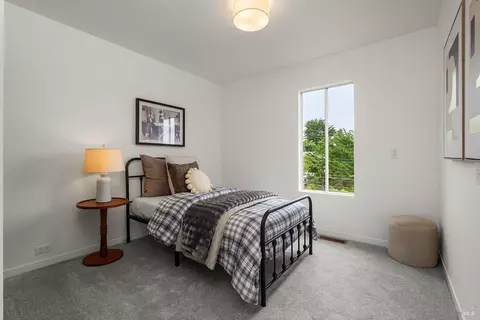 Bedroom - 135 Peralta Ave, Mill Valley, CA 94941 photo 5 of 6