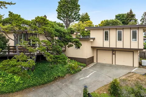 Exterior - 135 Peralta Ave, Mill Valley, CA 94941 photo 1 of 8