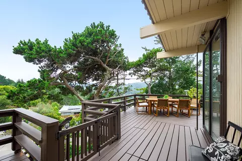 Exterior - 135 Peralta Ave, Mill Valley, CA 94941 photo 2 of 8