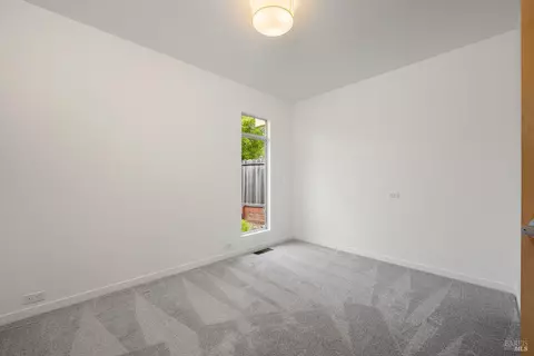 Bedroom - 135 Peralta Ave, Mill Valley, CA 94941 photo 6 of 6