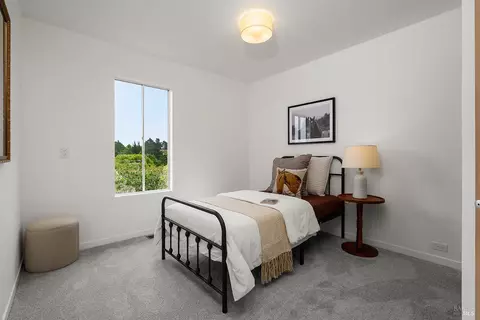 Bedroom - 135 Peralta Ave, Mill Valley, CA 94941 photo 4 of 6