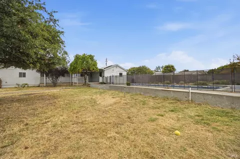 Exterior - 4344 Olive Ave, Fairfield, CA 94533 photo 7 of 9