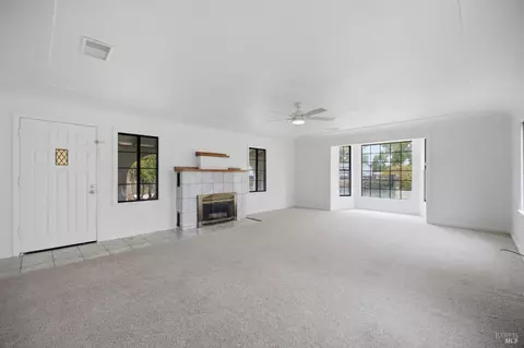 Living - 4344 Olive Ave, Fairfield, CA 94533 photo 3 of 5