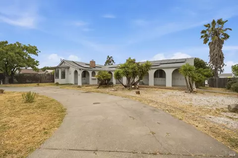 Exterior - 4344 Olive Ave, Fairfield, CA 94533 photo 1 of 9