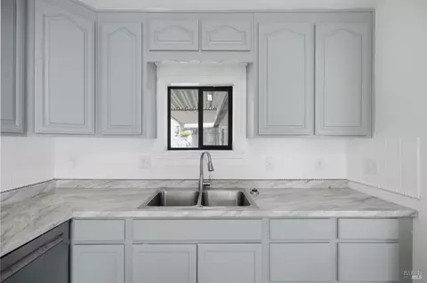 Kitchen - 4344 Olive Ave, Fairfield, CA 94533 photo 2 of 5