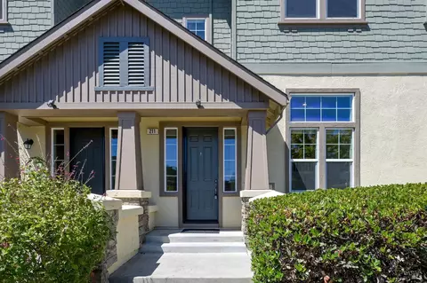 211 Pear Ct, San Rafael, CA 94903