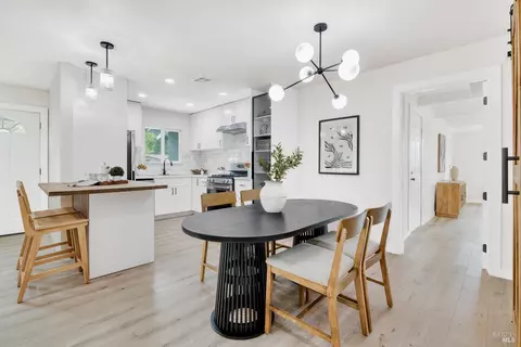 Dining - 323 Deanza Dr, Vallejo, CA 94589 photo 1 of 3