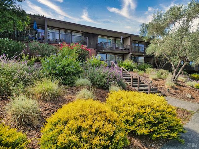 938 Lea Dr, San Rafael, CA 94903