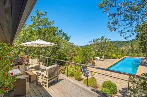 Exterior - 17228 High Rd, Sonoma, CA 95476 photo 1 of 10