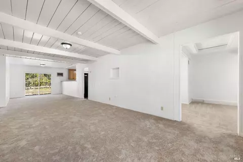 Living - 1024 Tyler St, Fairfield, CA 94533 photo 2 of 7