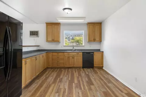 Kitchen - 1024 Tyler St, Fairfield, CA 94533 photo 1 of 2
