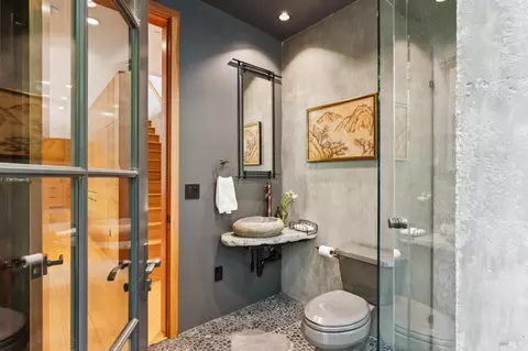 Bath - 24 Blithedale Ter, Mill Valley, CA 94941 photo 1 of 6