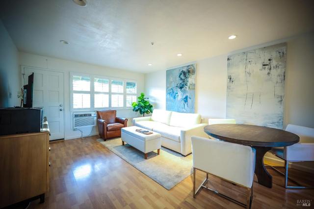 426 North St #14, Healdsburg, CA 95448