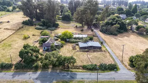 2095 Goodwin Ave, Penngrove, CA 94951