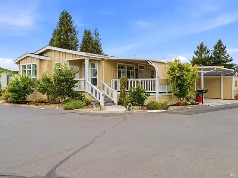76 Shamrock Cir, Santa Rosa, CA 95403