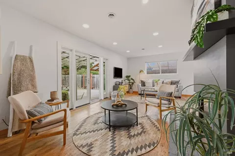 2529 Merced St, Napa, CA 94558
