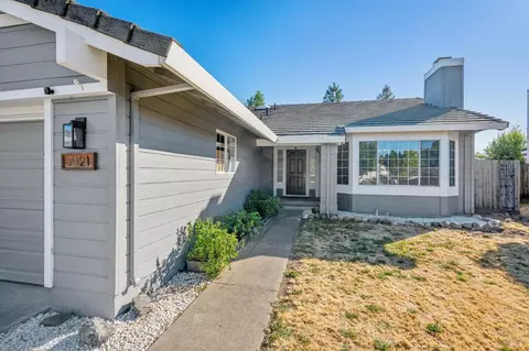 Exterior - 7121 Hastings Pl, Windsor, CA 95492 photo 2 of 9